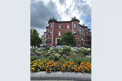 899 Beacon St #3, Boston, MA 02215 - Photo 1