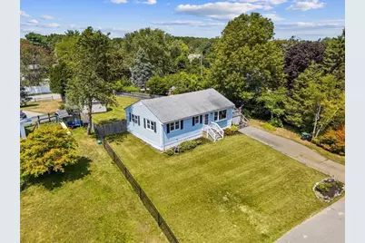 131 Genevieve Ln, Marshfield, MA 02050 - Photo 1