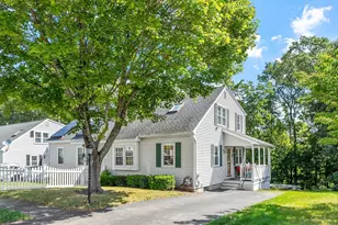 68 B Parsons Hill Dr, Worcester, MA 01603 - Photo 1