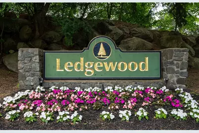 3 Ledgewood Way #6, Peabody, MA 01960 - Photo 1