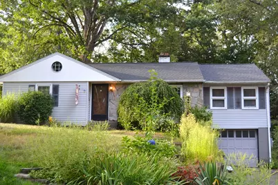 52 Exeter Street, West Springfield, MA 01089 - Photo 1