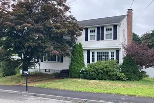 11 Fuller Dr, Marlborough, MA 01752 - Photo 1