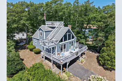 135 Shore Dr, Plymouth, MA 02360 - Photo 1