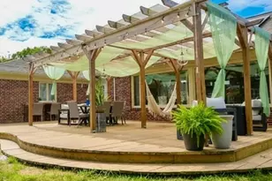 15 Pine Acre Rd, Springfield, MA 01129 - Photo 1