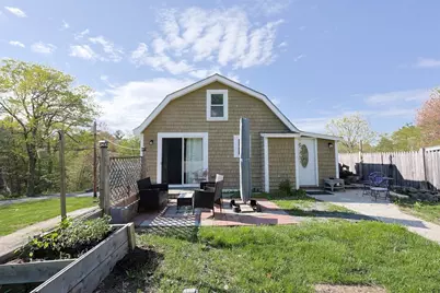 11 Overlook Avenue, Gloucester, MA 01930 - Photo 1