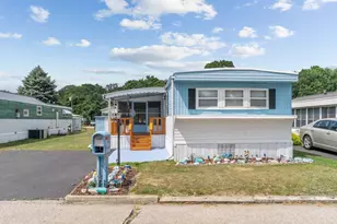 31 Terry Dr, Attleboro, MA 02703 - Photo 1