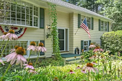 32 E Riding Dr, Carlisle, MA 01741 - Photo 1