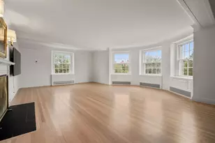 192 Commonwealth Ave, Boston, MA 02116 - Photo 1