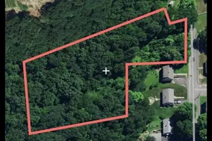 32 North St, South Hadley, MA 01075 - Photo 1