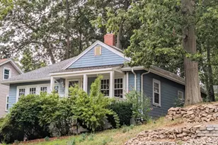 566 Fellsway E, Malden, MA 02148 - Photo 1