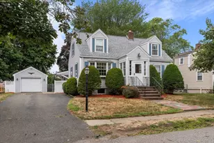 16 Breakheart Rd, Saugus, MA 01906 - Photo 1