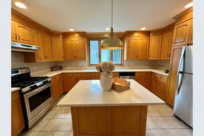 31 Sears Ave #2, Melrose, MA 02176 - Photo 1