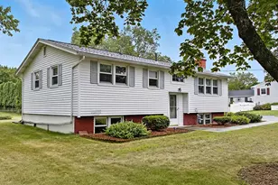 12 Wellington Dr, Hudson, MA 01749 - Photo 1