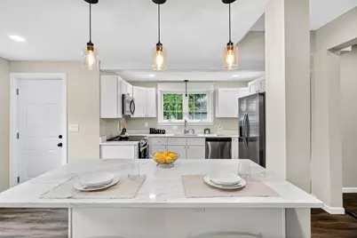 19 Westford Ave, Springfield, MA 01109 - Photo 1