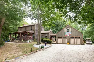 73 Hiawatha Rd, Plymouth, MA 02360 - Photo 1