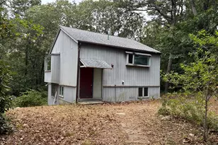 10 Putnam Way, Tisbury, MA 02568 - Photo 1