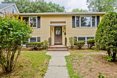 56 Yale St, Springfield, MA 01109 - Photo 1