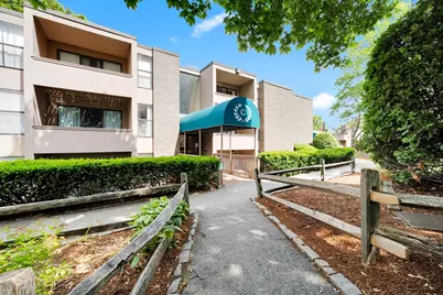 6 Shrewsbury Green Dr #J, Shrewsbury, MA 01545 - Photo 1