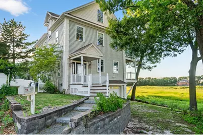 12 Quentin St, Quincy, MA 02169 - Photo 1