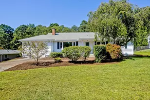 62 Norwich Rd, Ludlow, MA 01056 - Photo 1