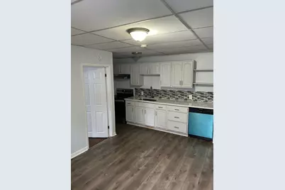 3 Wall St #1F, Worcester, MA 01610 - Photo 1