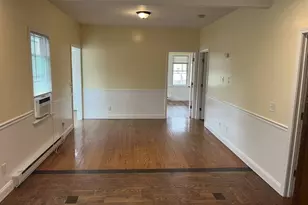 4 Wakefield St, Webster, MA 01570 - Photo 1