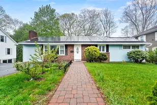 27 Winslow St, Gardner, MA 01440 - Photo 1