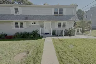 43 Sherman Pl, Woburn, MA 01801 - Photo 1