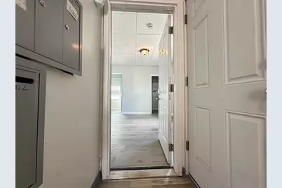 8 Allen Street #1R, Worcester, MA 01610 - Photo 1