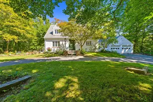 8 Shepard Pl, Sturbridge, MA 01566 - Photo 1