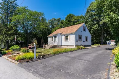 1 Applebee Ave, Webster, MA 01570 - Photo 1