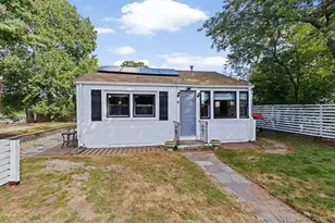 10 Lake Shore Ave, Plymouth, MA 02360 - Photo 1