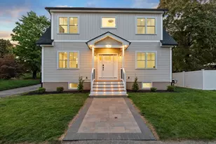 10 Ames St, Wakefield, MA 01880 - Photo 1