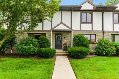 1 Castle Hill Rd #D, Agawam, MA 01001 - Photo 1