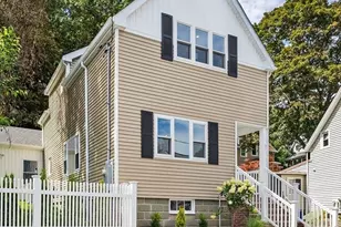 7 Sawyer Ct, Malden, MA 02148 - Photo 1