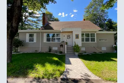 46 Crosby St, Webster, MA 01570 - Photo 1