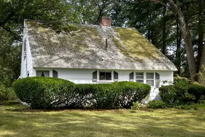 8 Vernon Rd, Natick, MA 01760 - Photo 1