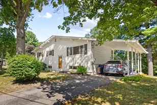 14 Richard Rd, Medway, MA 02053 - Photo 1