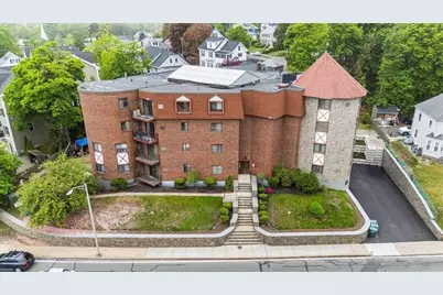 215 Thomas Burgin Pkwy #35, Quincy, MA 02169 - Photo 1