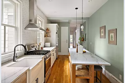22 Bigelow #2B, Cambridge, MA 02139 - Photo 1