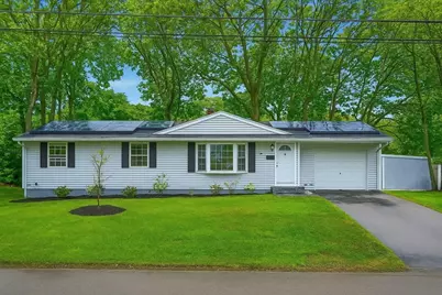 86 Jeannine Rd, Bellingham, MA 02019 - Photo 1