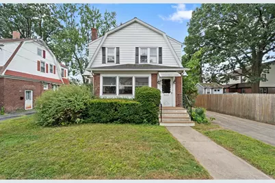11 Fernwold St, Springfield, MA 01104 - Photo 1