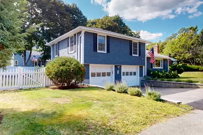 10 Glen Cir, Waltham, MA 02451 - Photo 1