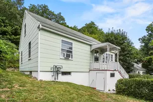 87 Senna Rd, Fitchburg, MA 01420 - Photo 1