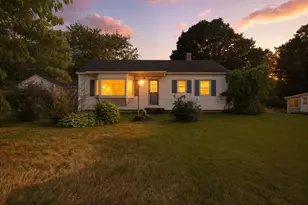 33 Birchwood Rd, Southwick, MA 01077 - Photo 1