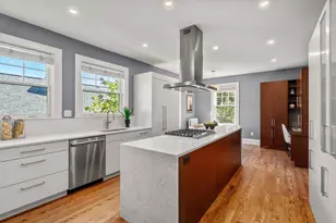 86 Greenough St, Brookline, MA 02445 - Photo 1