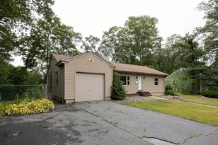 9 Cyr Dr, Lawrence, MA 01843 - Photo 1