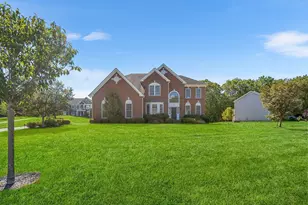 199 Mohawk Path, Holliston, MA 01746 - Photo 1