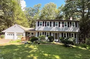 14 Pebble Ridge Rd, Amherst, MA 01002 - Photo 1