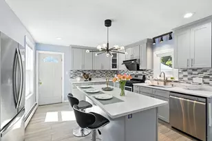 55 Warren Ave, Quincy, MA 02170 - Photo 1